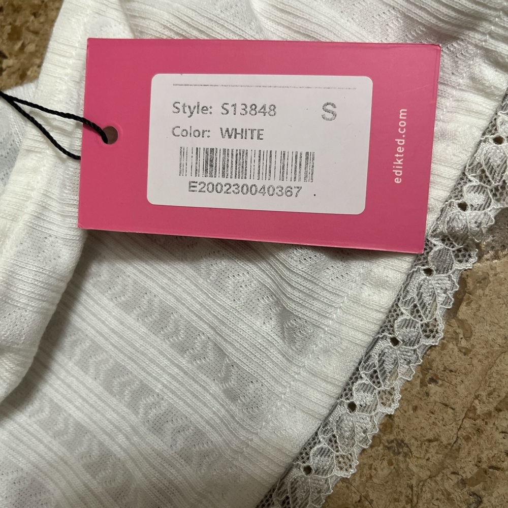 NWT Edikted Open Back Top - Picture 2 of 7
